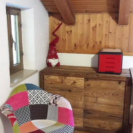 Apartment Mansarda Le Chateau Aymavilles